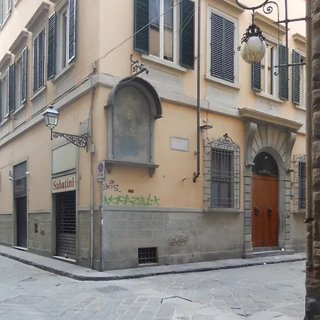 Stunning 5min Walk To Duomo Apartmán
