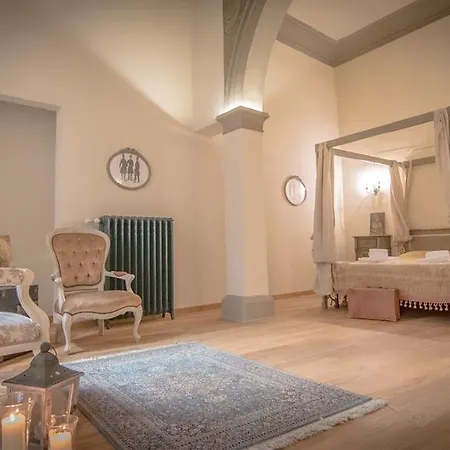 アパート Stunning 5min Walk To Duomo フィレンツェ